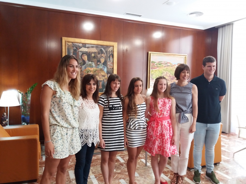 La alcaldesa recibe al club Safor Gandia que irá al Campeonato de España