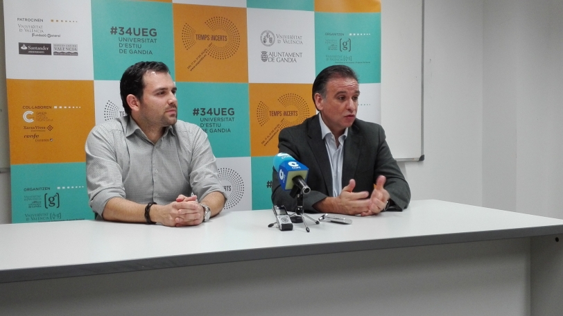 Antonio Ledó presenta el octavo curso de la Universitat d´estiu