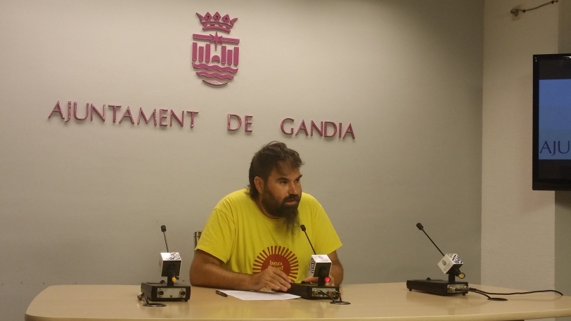 Xavi Ródenas presenta el programa de trabajo agrícola de verano en Gandia