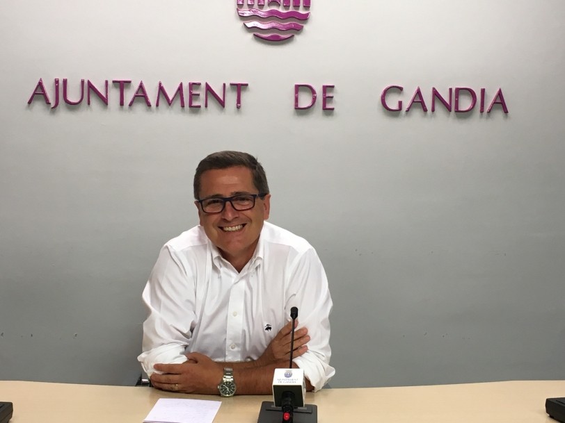 El gobierno una vez más echa las culpas al PP de los problemas de legalidad
