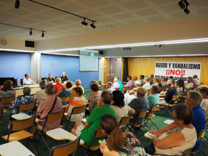 Los vecinos piden al Ayuntamiento de Gandía ayuda contra el ruido