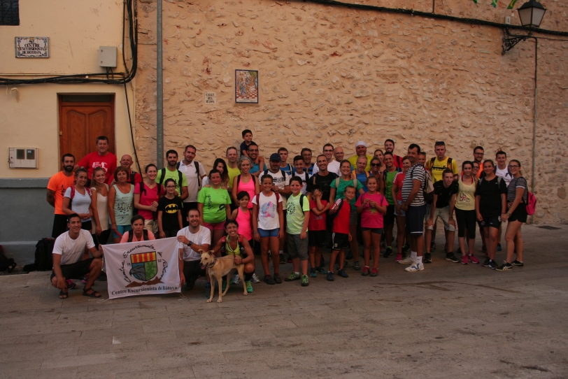 Éxito en la marcha nocturna de Ròtova con casi 80 participantes