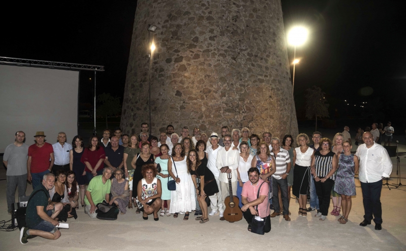 Manel Arcos i Martínez presenta su colección de poesía Paraules en Silenci