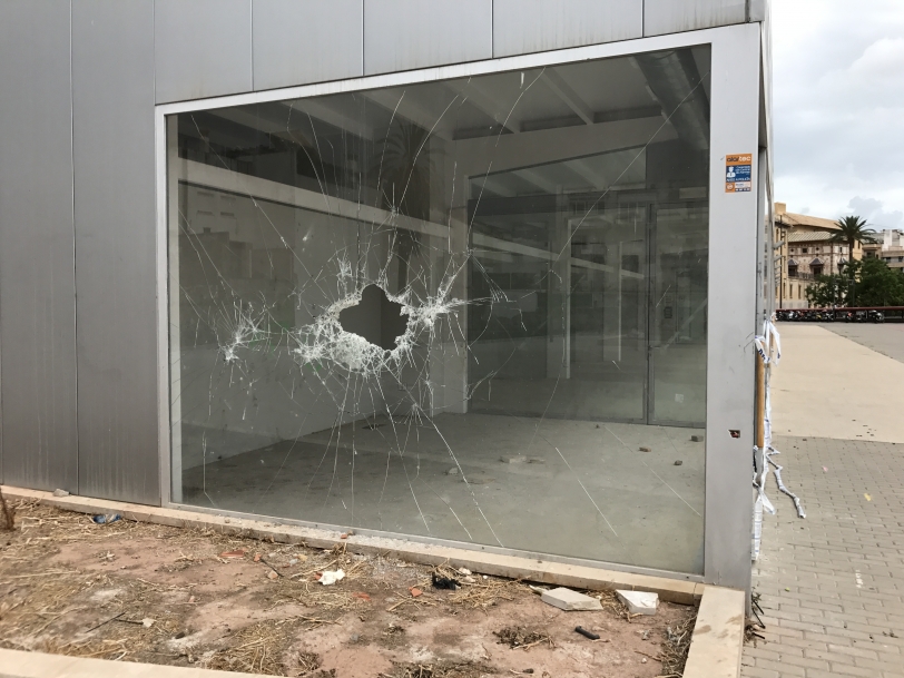 El PP de Gandia denuncia el abandono de les casetes de la Plaça Tirant