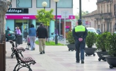 El Ayuntamiento adjudica el retén de Policía de Oliva, paralizado desde 2011