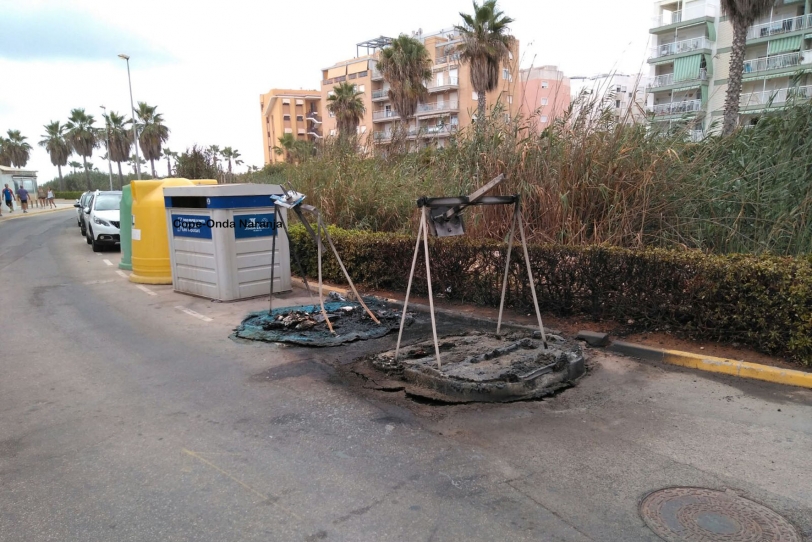 Daimús sufre una oleada de vandalismo con la quema de casi 20 contenedores