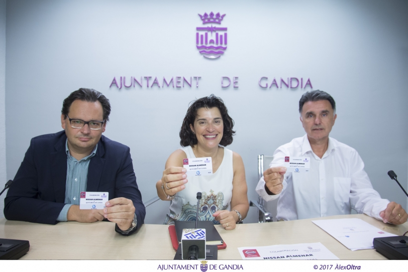 Gandia ya tiene en funcionamiento puntos de recarga de coches eléctricos