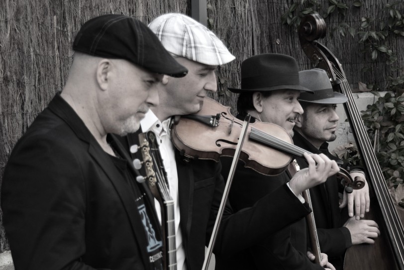 La copla estará presente esta noche en el Polisònic, con el grupo Ole Swing