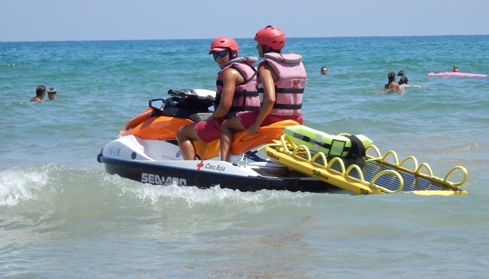 Fallece una persona en la playa de Gandia tras un infarto fulminante