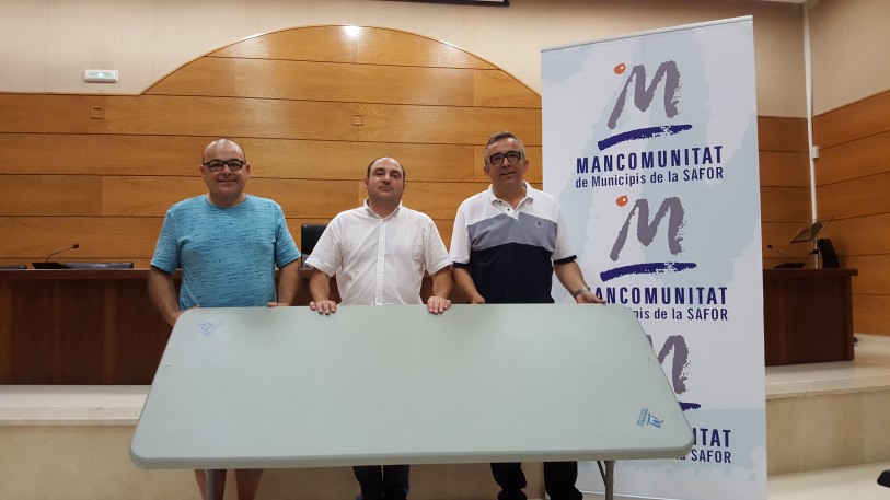 La Mancomunidad de La Safor reparte 660 mesas a los pueblos que la conforman