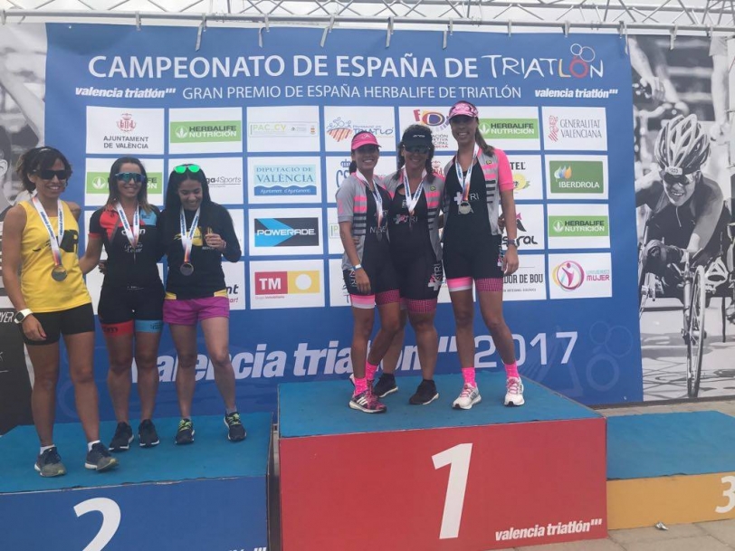 Las chicas del CD Masktri ganan el Triatlón Olímpico de Valencia de Relevos