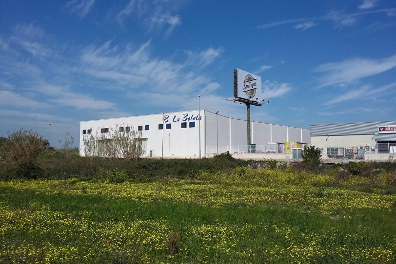 Oliva vende una parcela paralizada en Jovades e ingresa 925.000 euros