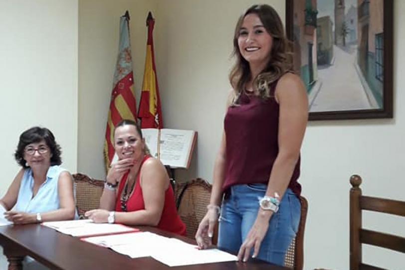 Silvia Climent Mascarell toma posesión como concejala en Benirredrà