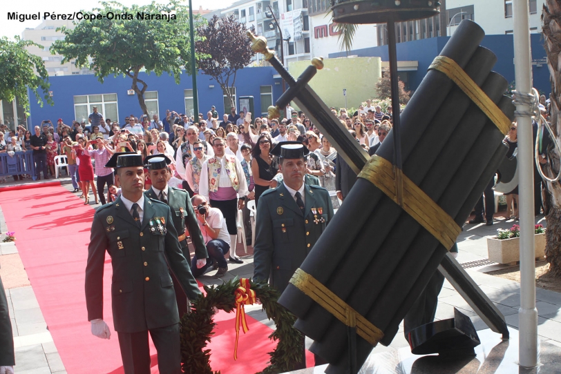 Los ministerios de Defensa y del Interior conceden condecoraciones a Gandia