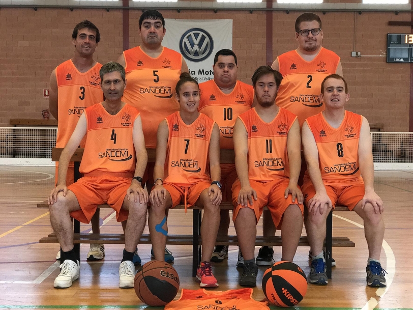 La empresa Sandemi patrocina el equipo de baloncesto de la Fundación Espurna
