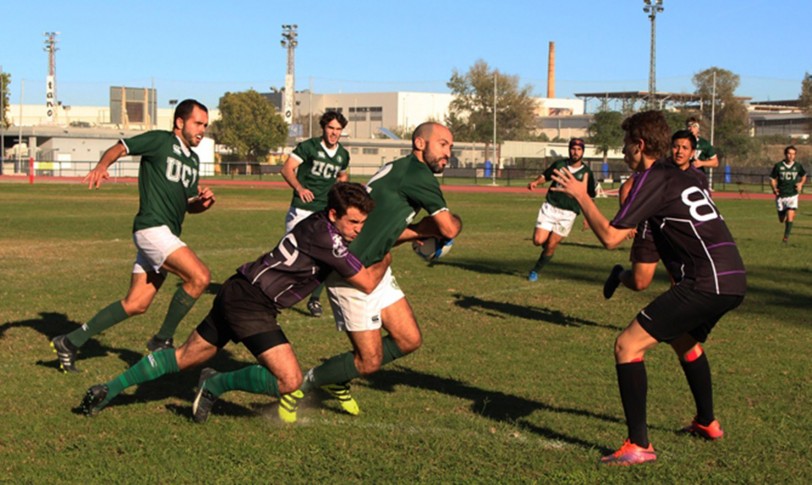Jugadores de Rugby piden prestado el campo de Dénia para una competición