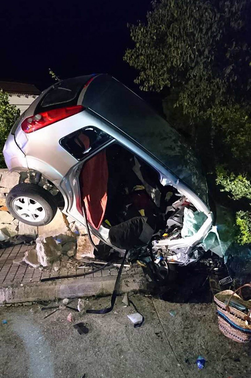 Dos fallecidos en un choque frontal en la carretera de Marxuquera
