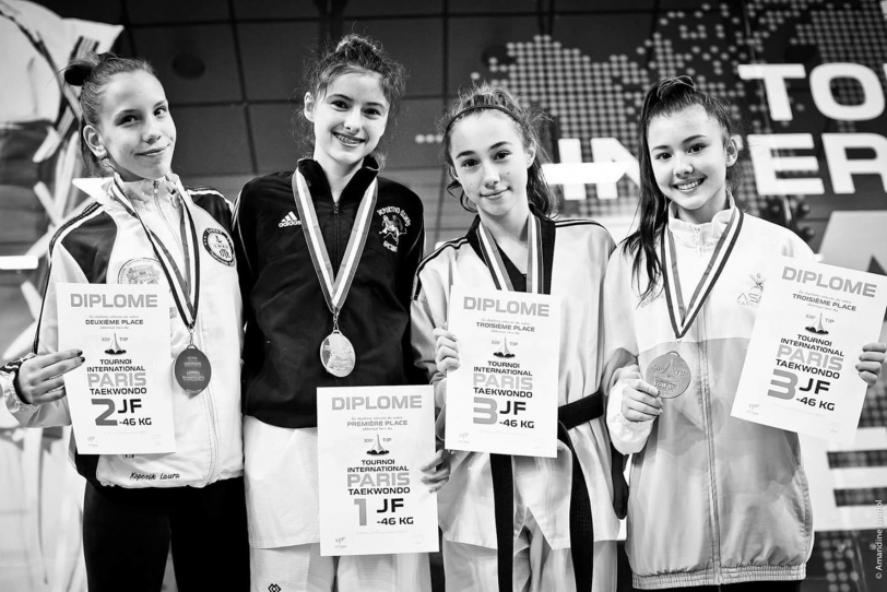 Oro en el Olimpo del Taekwondo con las gandienses Blanca y Alba Palmer