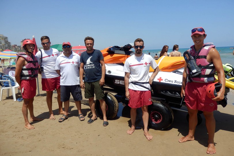 Cinco empresas optan a vigilar las playas de Gandia este próximo verano