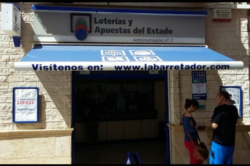 Un 5º premio, el 00580 vendido en la administración del Grau de Gandia