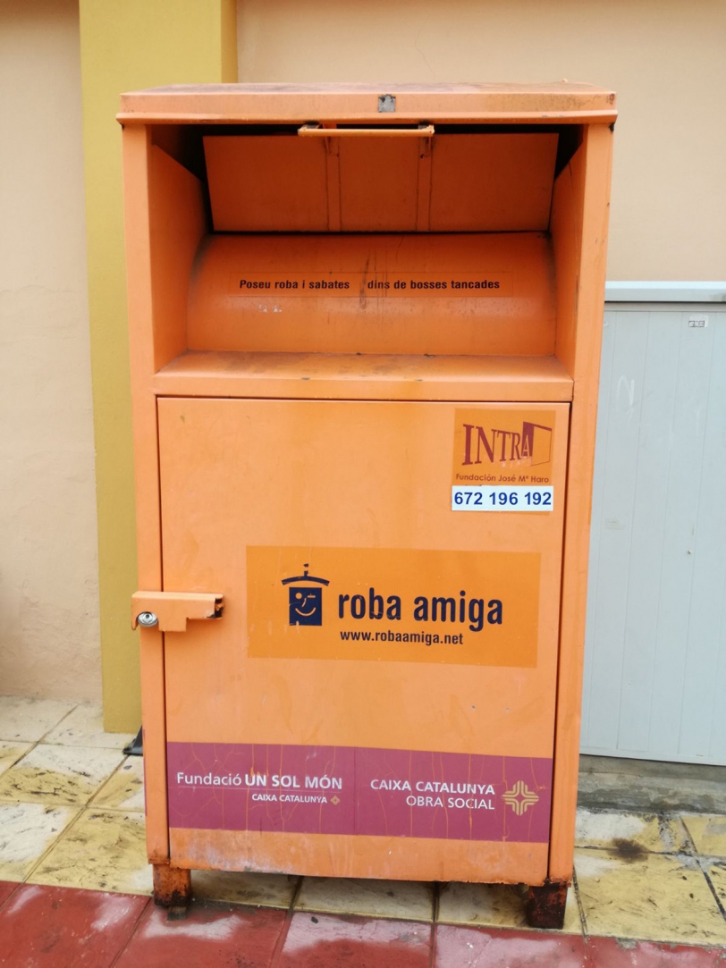 Cuatro toneladas de ropa y calzado usados se recogen en l'Alqueria