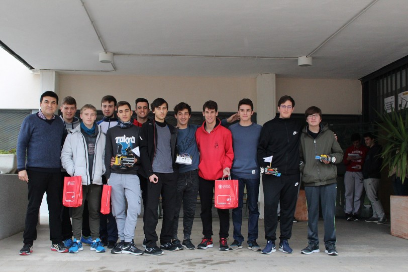 Alumnos de Oliva subcampeones del concurso de Robótica de la UPV-Alcoi