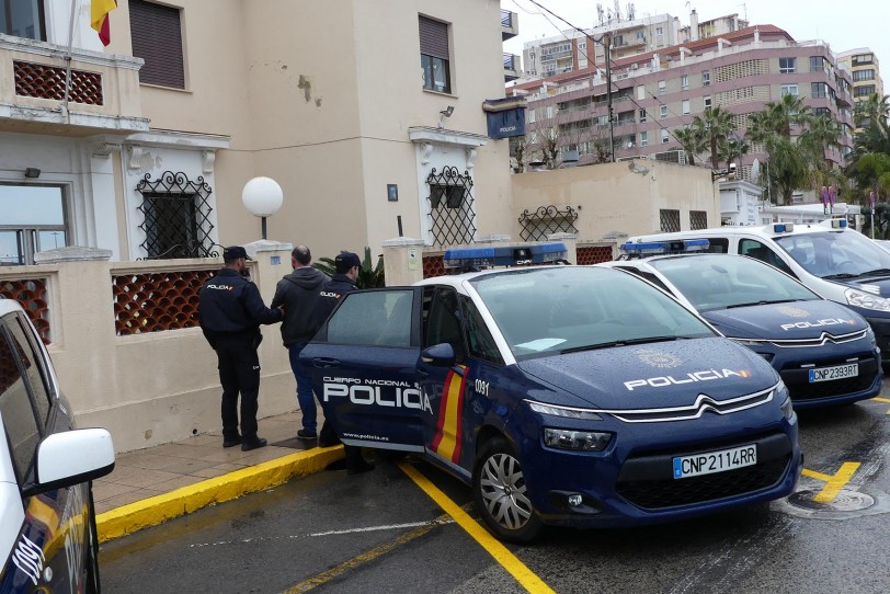 El violador fugado de Gandia es detenido dentro de un vehículo en Dénia
