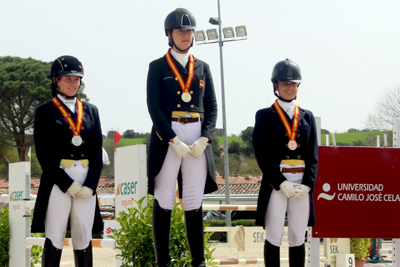 La amazona xeraquera Mª José Vidal Romero plata en el Nacional Universitario