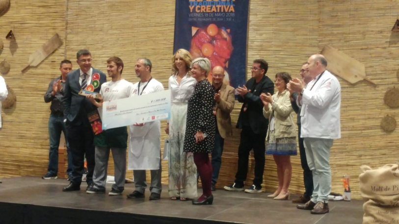 Pa i mes de la Playa de Gandia gana el concurso de Cocas de Oliva