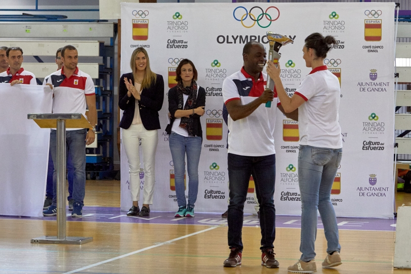 Miles de niños celebran el Día Olímpico en las instalaciones de Gandia