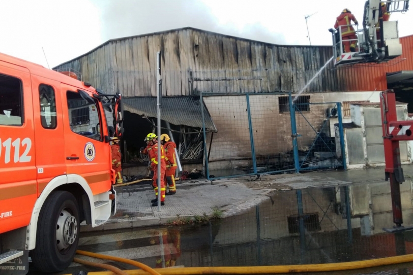 Vídeo de un incendio que se vio desde gran parte de la comarca de la Safor
