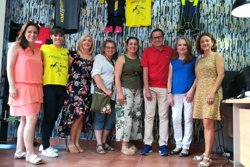 El Safor Delikia Sport entrega los 7.237 euros solidarios a Rosa dels Vents