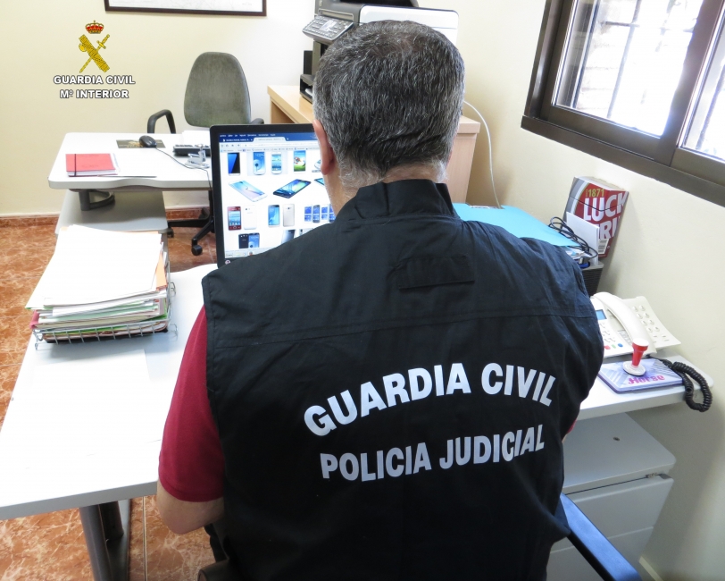 La Guardia Civil de Xeresa y Tavernes detiene a un varón por robos en la AP7
