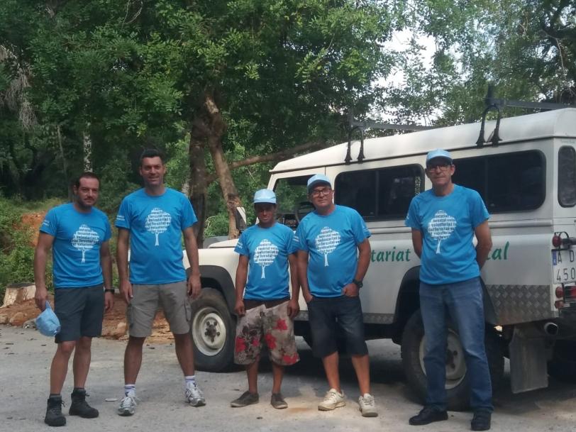 El Grup de Muntanya Valldigna inicia el voluntariado ambiental en Tavernes
