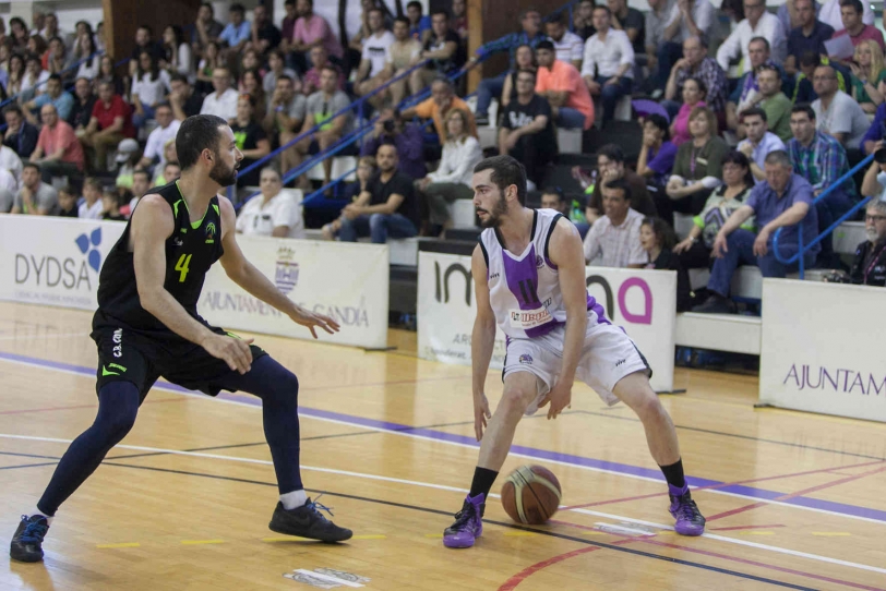 El Hispagan-Units pel Bàsquet Gandia renueva al capitán Carlos Gil