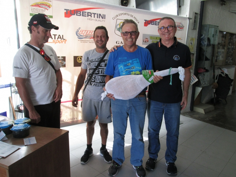 El Club de Pesca Gandia acoge el X Concurso de pesca en corcho Fira i Festes