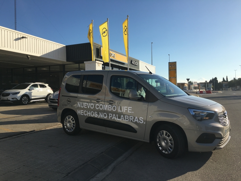 Opel Gandia – Alcodar Motors participó en la presentación del Combo Life 