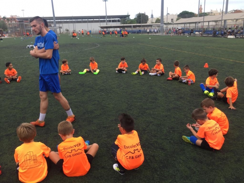 El Juvenil A del CF Base Gandia disputa un duelo de invictos en Alzira