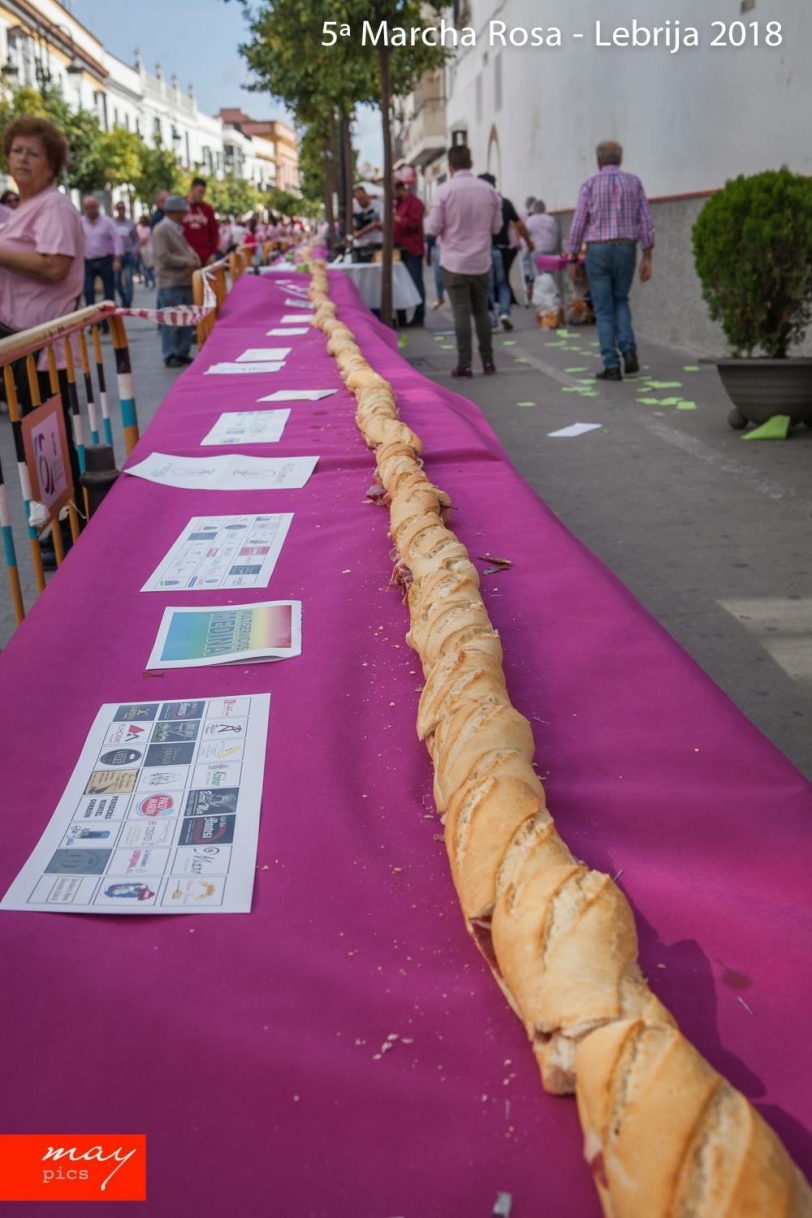 Cope Lebrija colabora en el bocadillo de jamón solidario