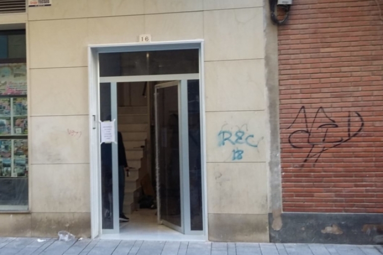 Un trabajador de ascensores fallece en Gandia al caer desde 5 alturas