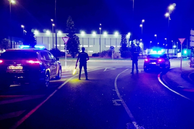 Detenida una pareja en Gandia por tráfico de drogas en un control policial
