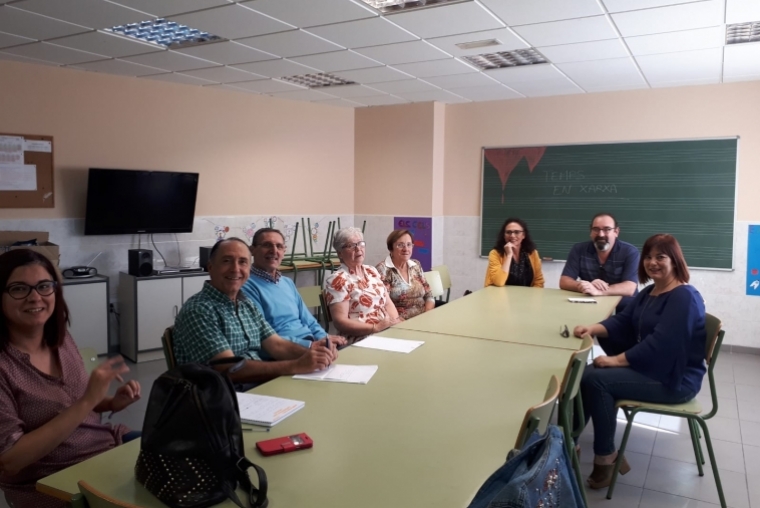 Tavernes impulsa el asociacionismo con '' Temps en xarxa ''