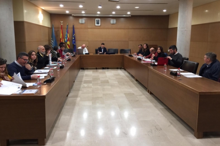 Tavernes aprueba para 2019 un presupuesto más social y con más inversiones 