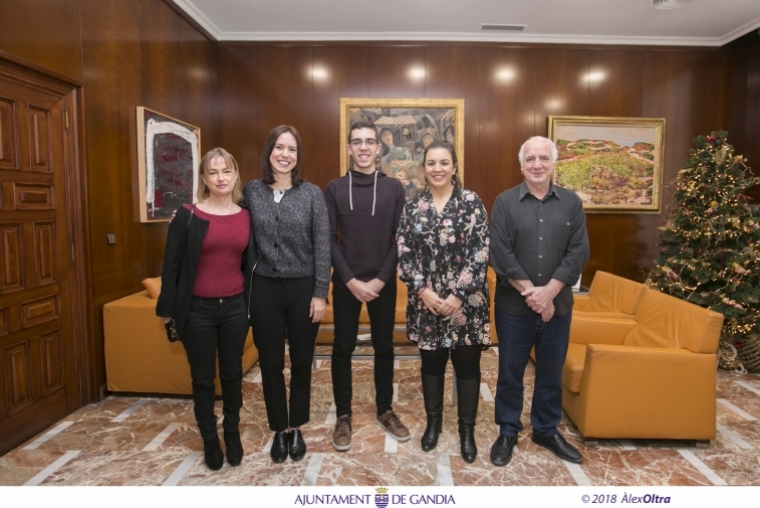 El Ayuntamiento de Gandia recibe a Joan Escrivà por sus buenos resultados