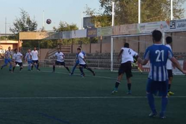 El CF Gandia sigue líder tras una sufrida victoria