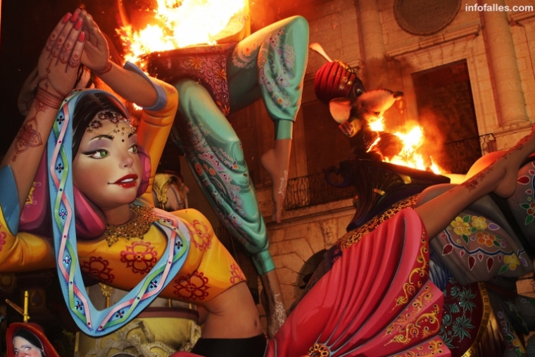 Primer Concurso de Fotografía de Fallas Ciudad de Gandia