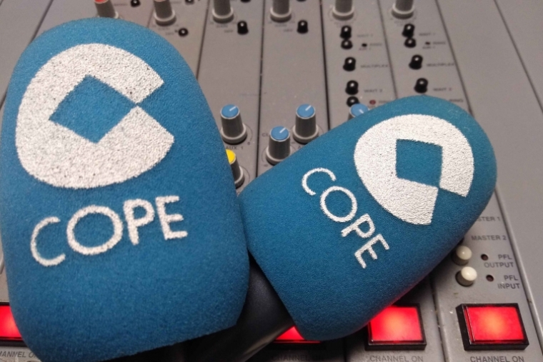 Desde Cope Onda Naranja... Feliz Día Mundial de la Radio