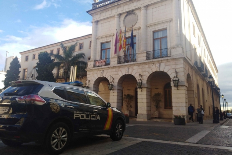 Un enfermo terminal de 62 años es el atracador del banco del paseo de Gandia