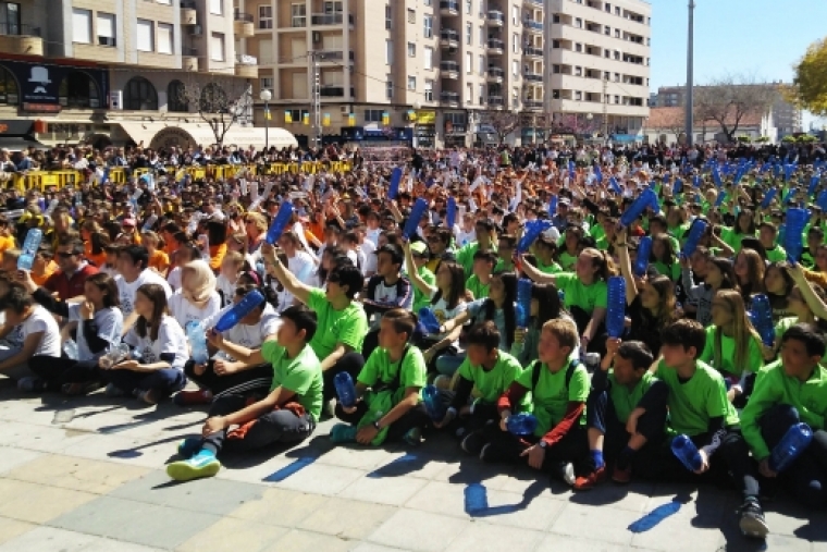Oliva vive con éxito su segunda mascletà ecológica