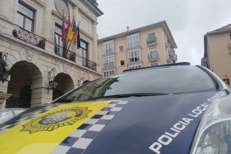 Los vecinos alertan al 016 de una agresión a una mujer y su padre la encubre